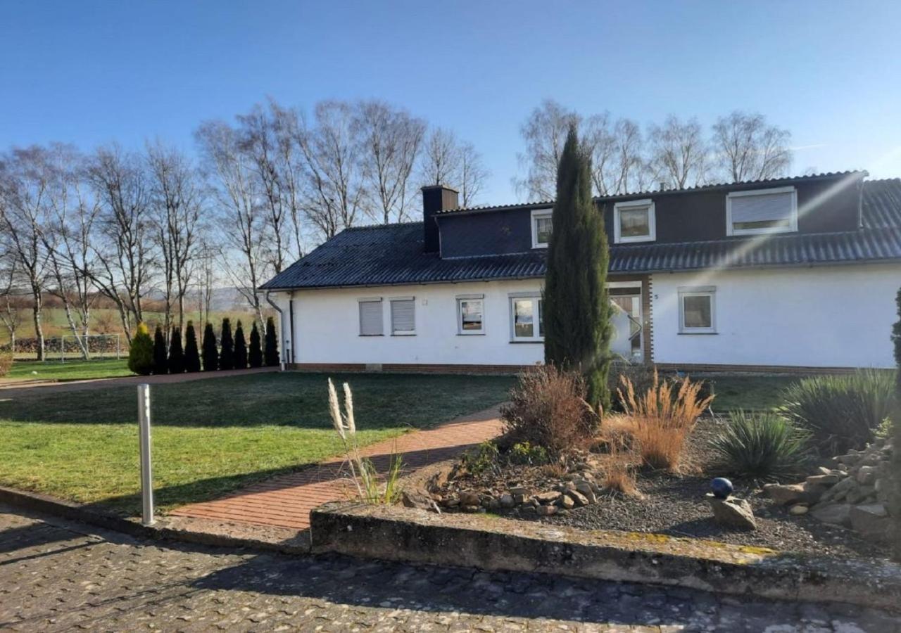 Exklusive Naturoase direkt am Ars Natura Wanderweg mit Panoramablick auf Melsungen Exterior foto