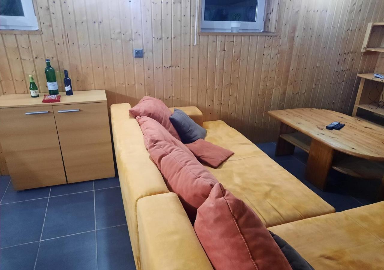 Exklusive Naturoase direkt am Ars Natura Wanderweg mit Panoramablick auf Melsungen Exterior foto